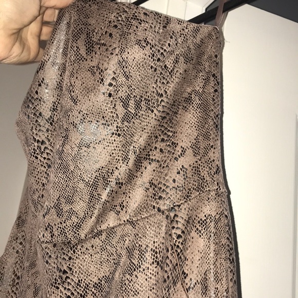 Strapless Romper - Picture 2 of 7